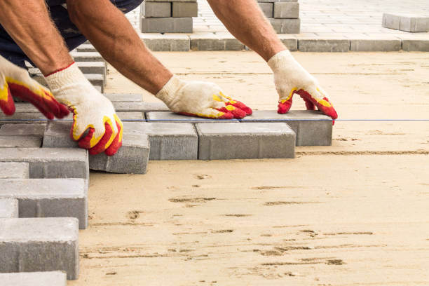 Best Driveway Paving Contractor  in Riverside, MO